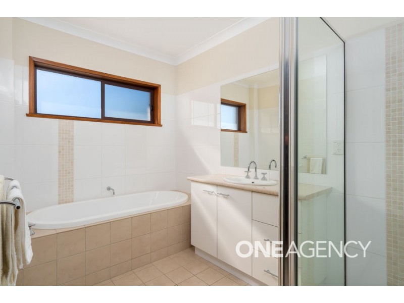 29 EASTLAKE DRIVE, Lake Albert NSW 2650