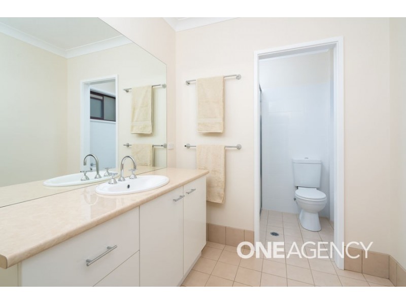 29 EASTLAKE DRIVE, Lake Albert NSW 2650