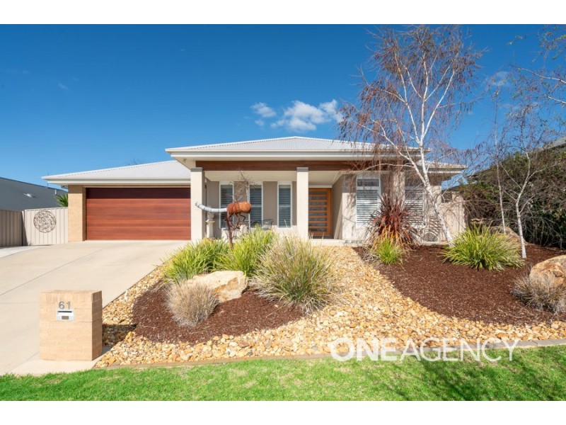 61 KALOONA DRIVE, Bourkelands NSW 2650