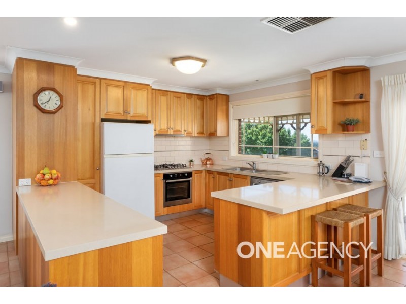 10 MELVILLE PLACE, Tatton NSW 2650