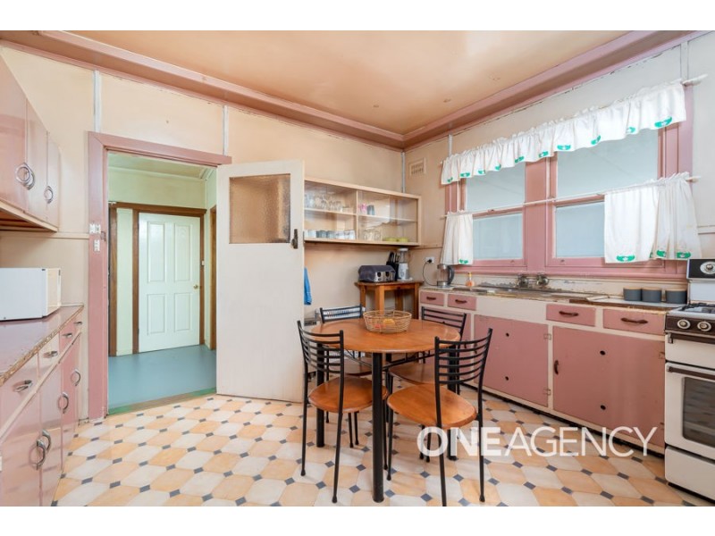 408 LAKE ALBERT ROAD, Kooringal NSW 2650