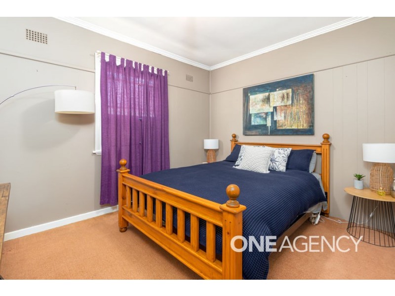 408 LAKE ALBERT ROAD, Kooringal NSW 2650