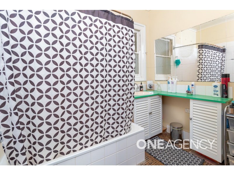 408 LAKE ALBERT ROAD, Kooringal NSW 2650