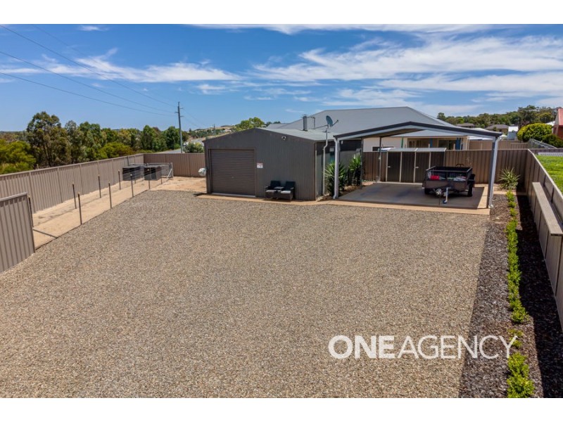 22 GIBSON STREET, Boorooma NSW 2650