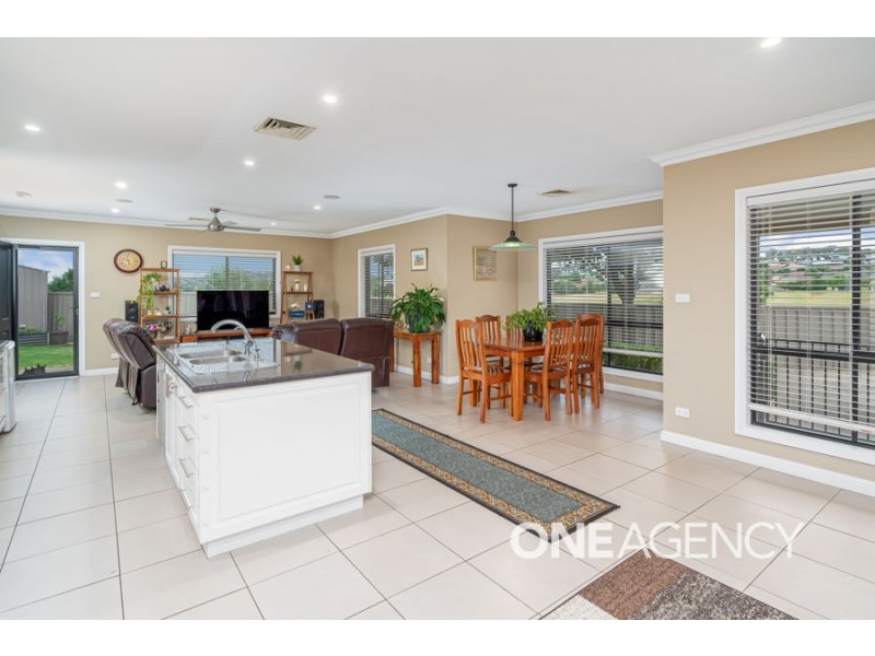 2/7 BEDERVALE STREET, Bourkelands NSW 2650