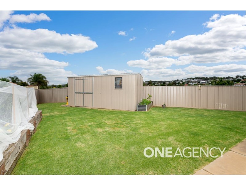 2/7 BEDERVALE STREET, Bourkelands NSW 2650