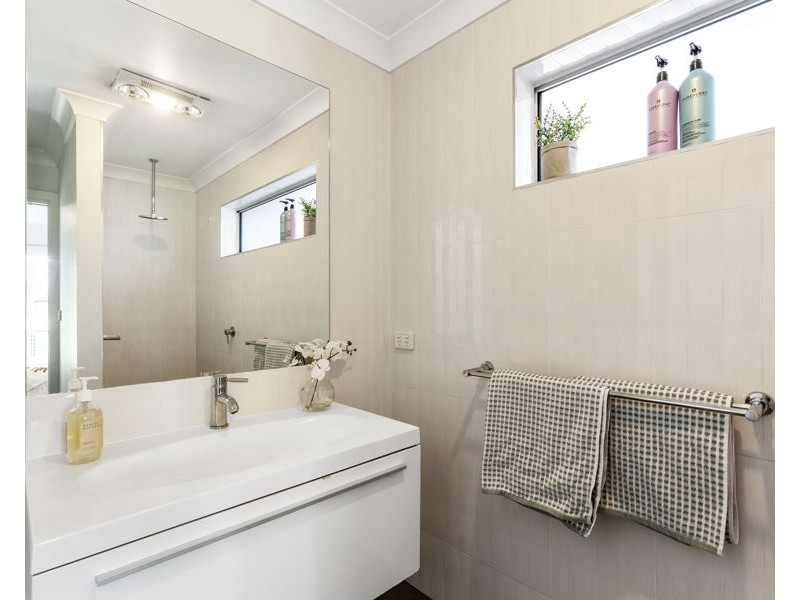 15 KELLERMAN CRESCENT, Boorooma NSW 2650