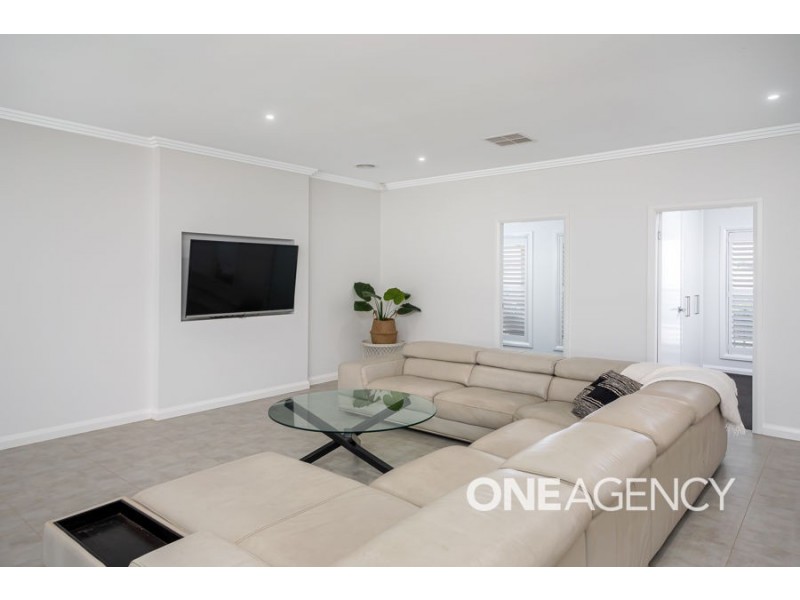 20 WATERHOUSE AVENUE, Lloyd NSW 2650