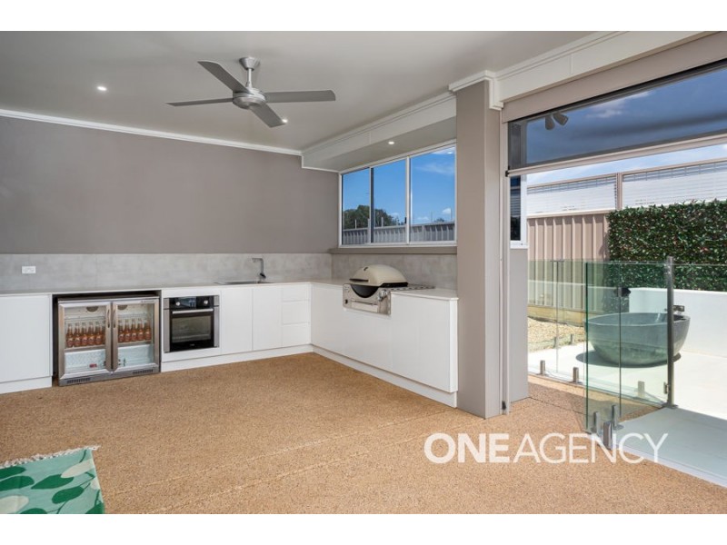 20 WATERHOUSE AVENUE, Lloyd NSW 2650