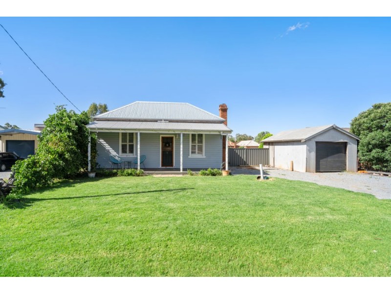 32 DON STREET, Marrar NSW 2652