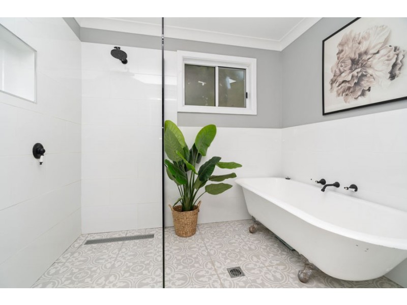 32 DON STREET, Marrar NSW 2652