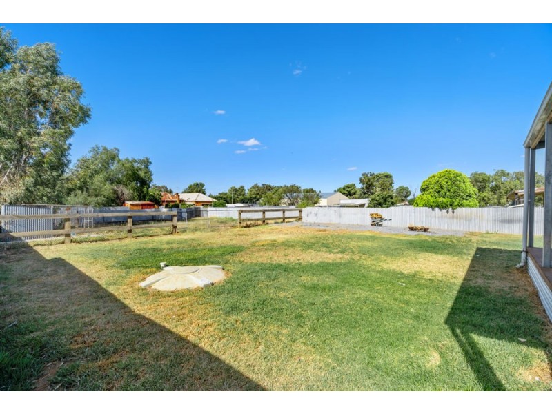 32 DON STREET, Marrar NSW 2652