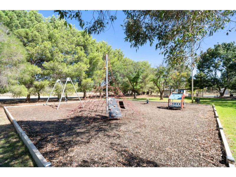 32 DON STREET, Marrar NSW 2652