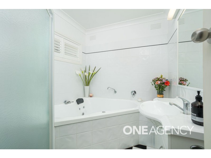 22 BAVARIA STREET, Tolland NSW 2650