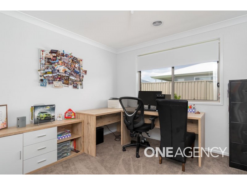 33 PARADISE DRIVE, Gobbagombalin NSW 2650