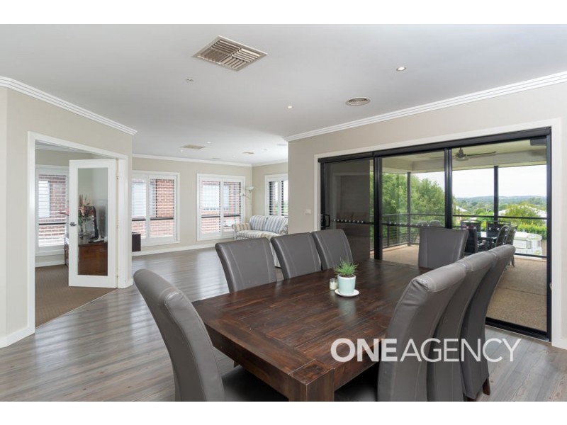 10 BRINDABELLA DRIVE, Tatton NSW 2650