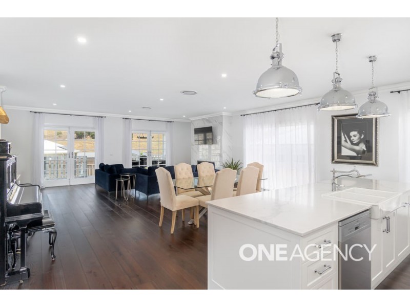 12 BENNELONG CRESCENT, Lloyd NSW 2650