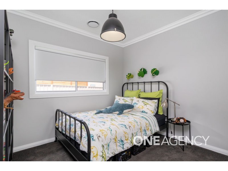 12 BENNELONG CRESCENT, Lloyd NSW 2650