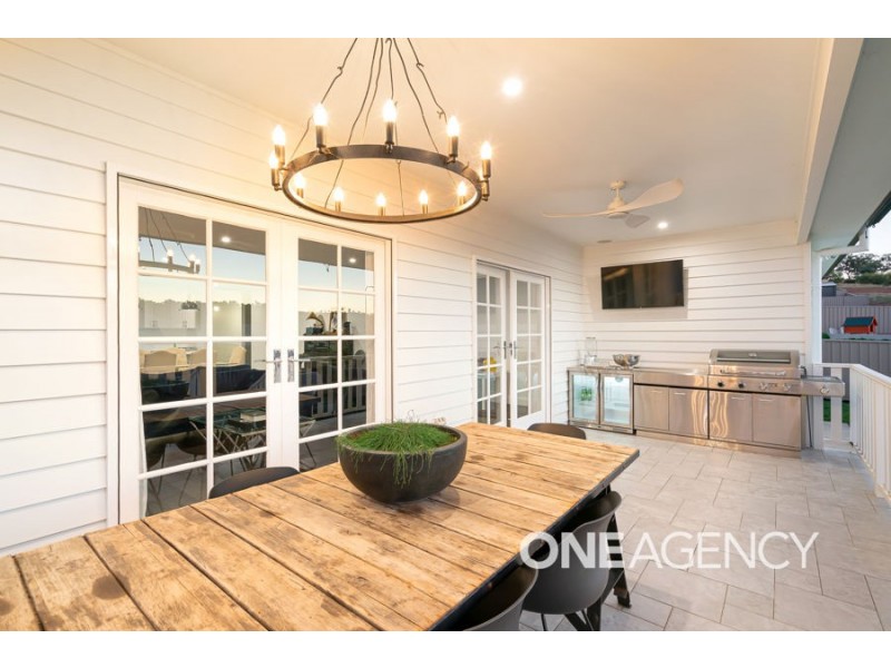 12 BENNELONG CRESCENT, Lloyd NSW 2650