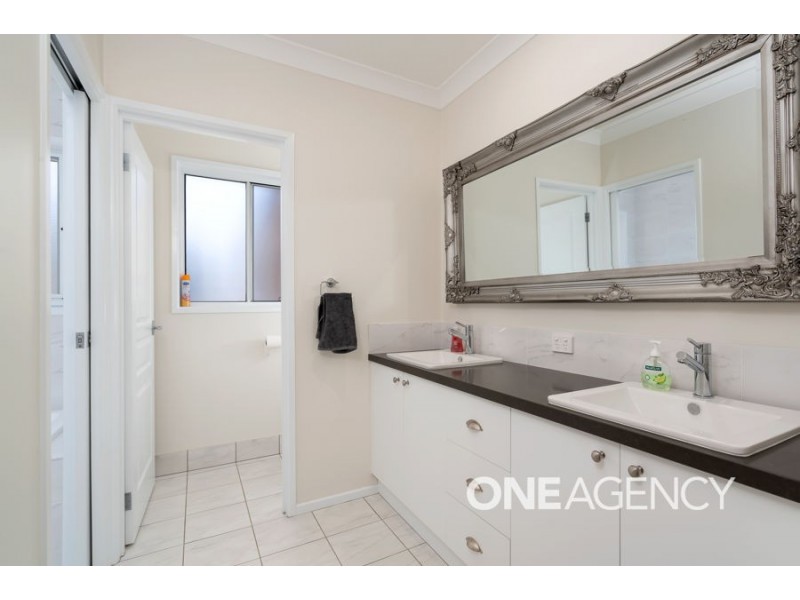 19 MATILDA CRESCENT, Gumly Gumly NSW 2652
