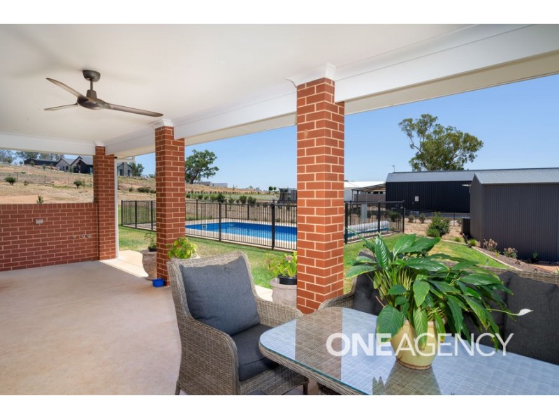 19 MATILDA CRESCENT, Gumly Gumly NSW 2652