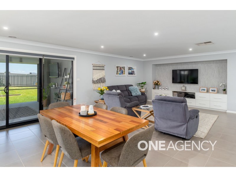 57 RAINBOW DRIVE, Estella NSW 2650