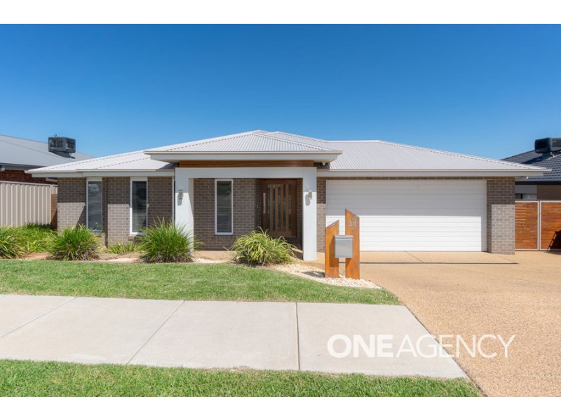 38 FLACK CRESCENT, Boorooma NSW 2650