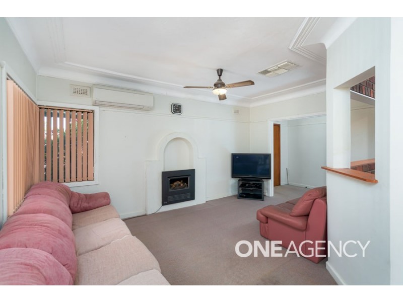 53 HEYDON AVENUE, Turvey Park NSW 2650