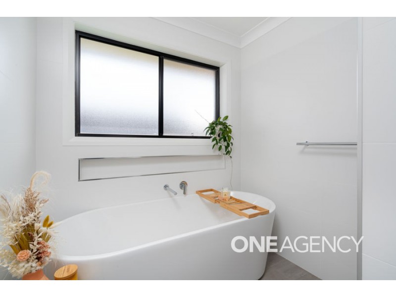 23 YENDA AVENUE, Gobbagombalin NSW 2650