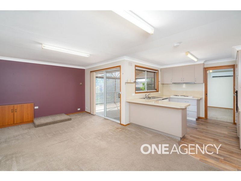 3 HENWOOD AVENUE, Kooringal NSW 2650