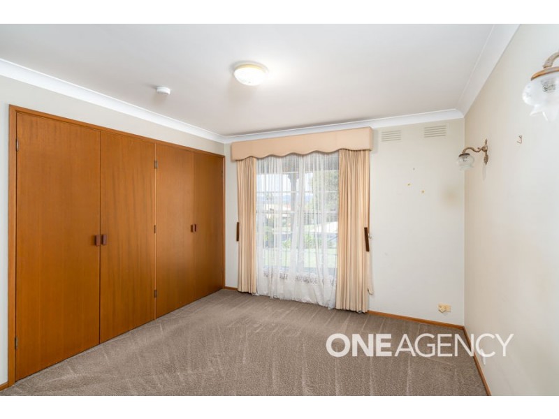 3 HENWOOD AVENUE, Kooringal NSW 2650