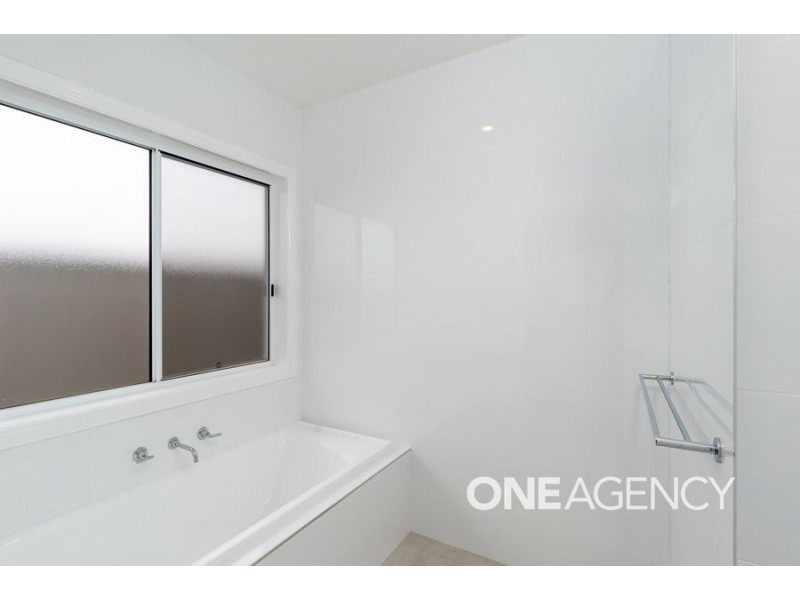 72 JUMBUCK DRIVE, Gobbagombalin NSW 2650