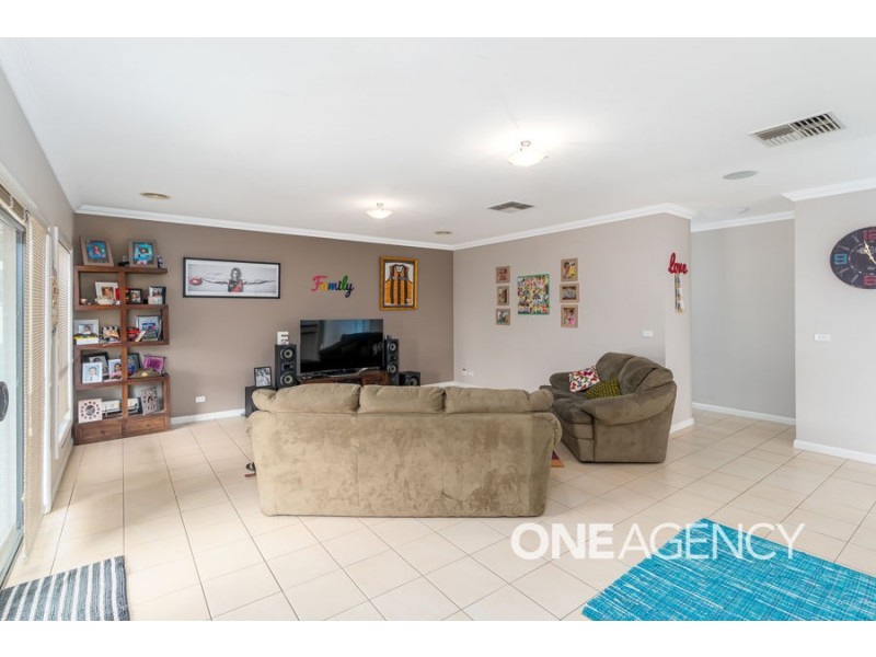 36 YARRAWAH CRESCENT, Bourkelands NSW 2650