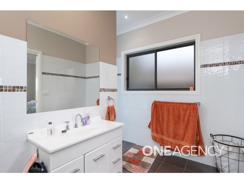 36 YARRAWAH CRESCENT, Bourkelands NSW 2650