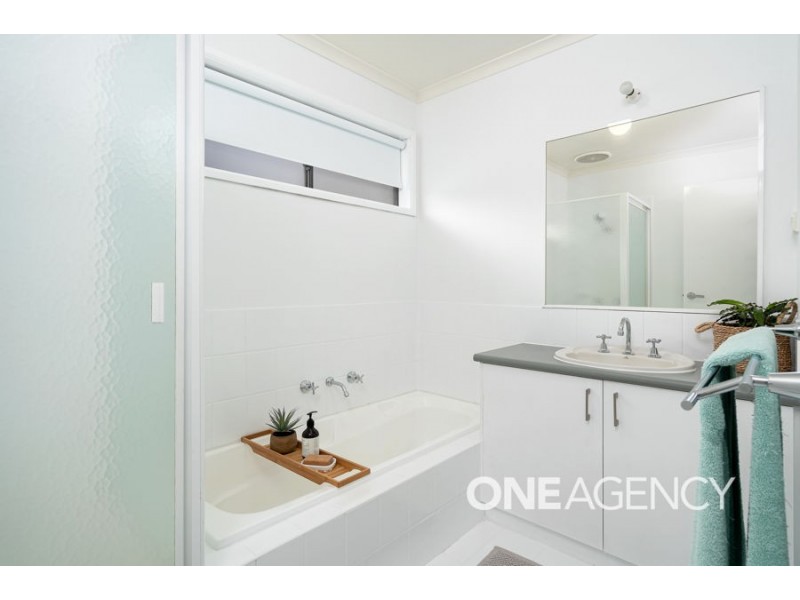 4 BUDAWANG PLACE, Tatton NSW 2650