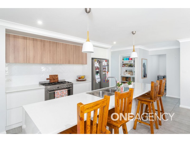 15 DARCY DRIVE, Boorooma NSW 2650