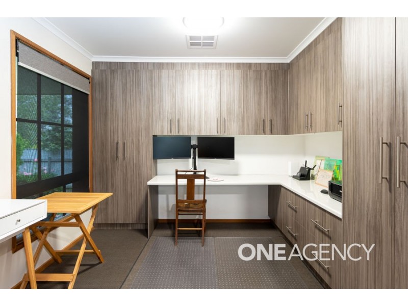 10 SPOKES STREET, Kooringal NSW 2650