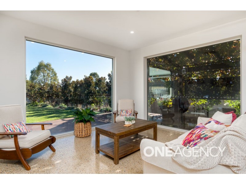 36 PLUNKETT DRIVE, Lake Albert NSW 2650