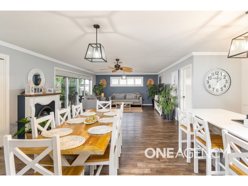 20 BARTON AVENUE, Lloyd NSW 2650