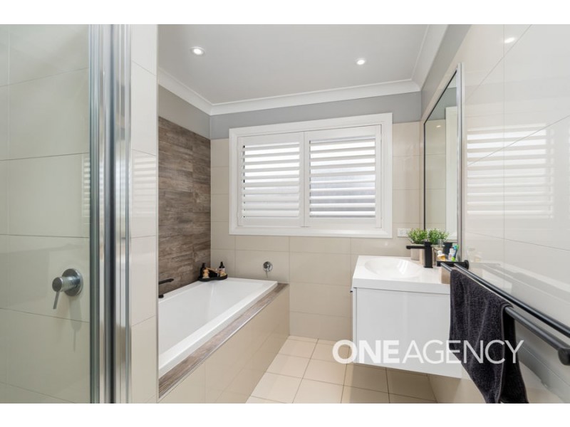 20 BARTON AVENUE, Lloyd NSW 2650