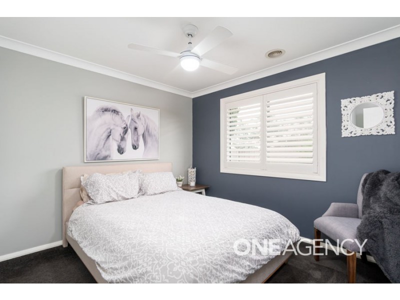 20 BARTON AVENUE, Lloyd NSW 2650