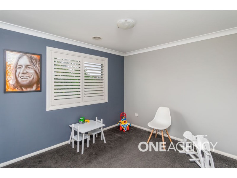 20 BARTON AVENUE, Lloyd NSW 2650