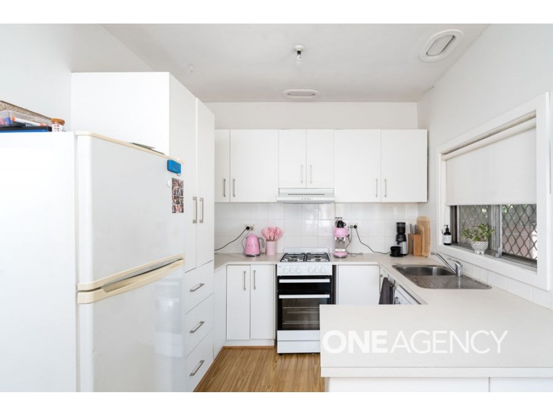 6 MARAMA PARADE, Mount Austin NSW 2650