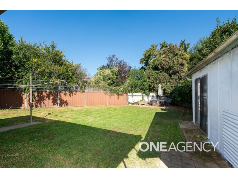 6 MARAMA PARADE, Mount Austin NSW 2650