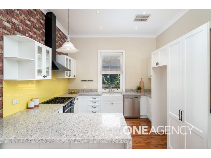 218 GURWOOD STREET, Wagga Wagga NSW 2650