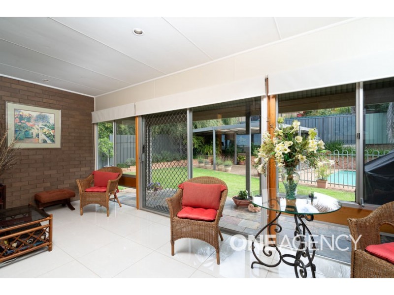 5 RALEIGH PLACE, Kooringal NSW 2650