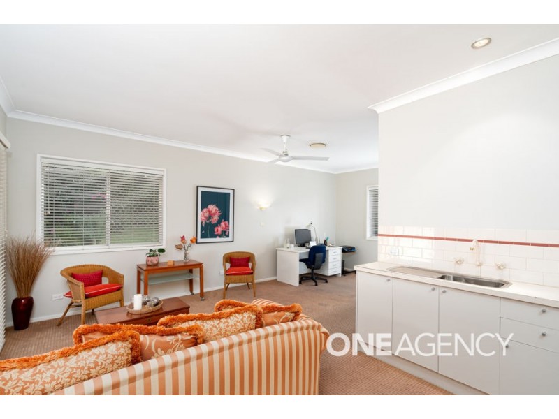 5 RALEIGH PLACE, Kooringal NSW 2650