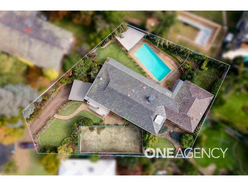 5 RALEIGH PLACE, Kooringal NSW 2650