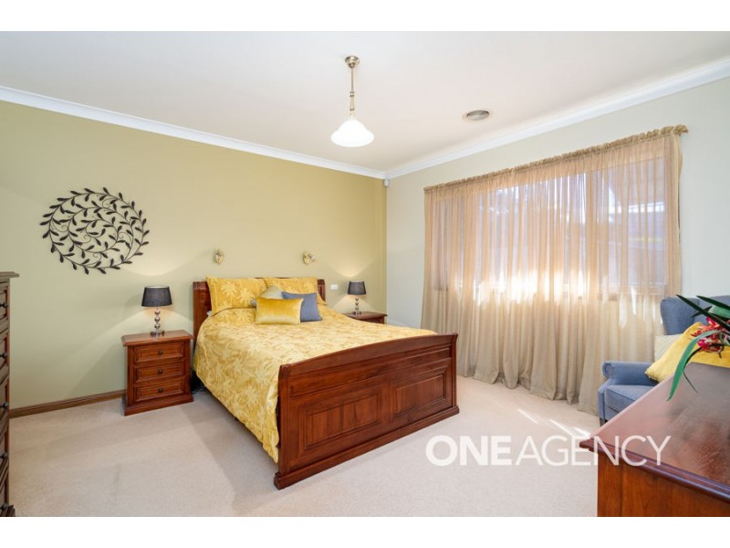19 ATHERTON CRESCENT, Tatton NSW 2650