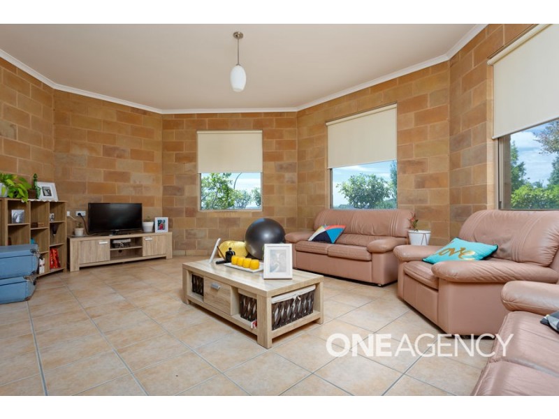 19 ATHERTON CRESCENT, Tatton NSW 2650
